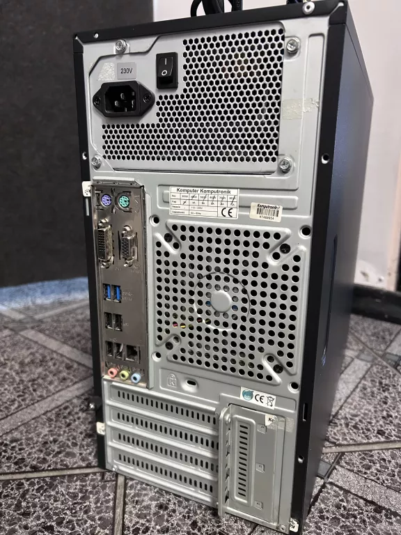 KOMPUTER STACJONARNY PC KOMPUTRONIK PRO SK-300