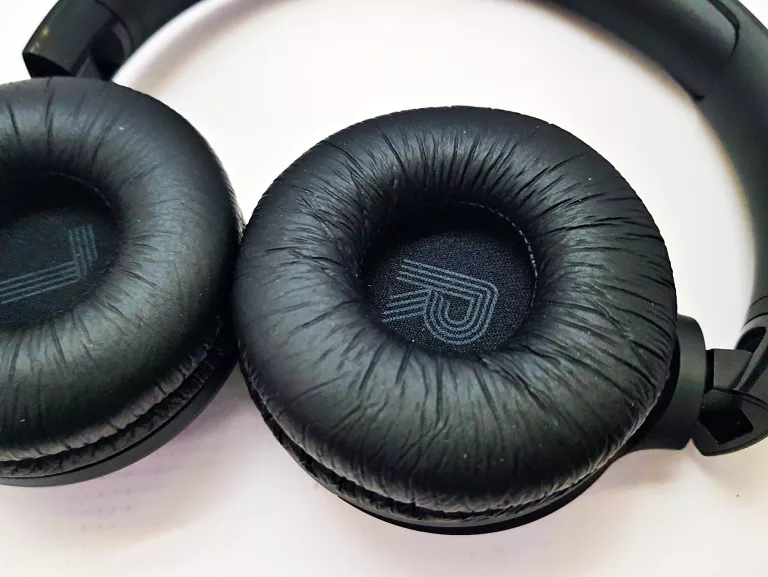 SŁUCHAWKI BEZPRZEWODOWE JBL TUNE 520 BT PUDEŁKO