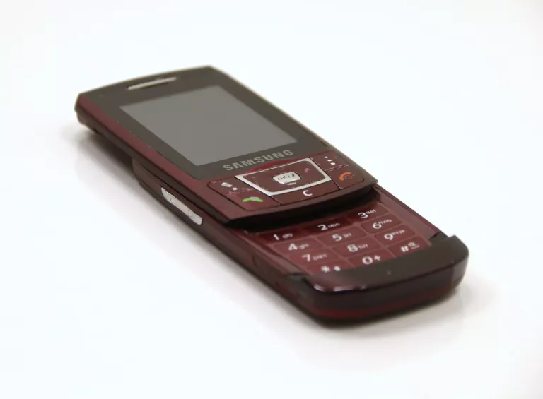 TELEFON SAMSUNG SGH D900I BORDOWY