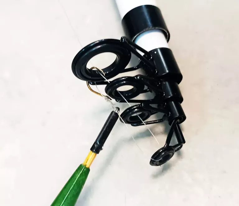 ZESTAW WĘDKARSKI MISTRALL ZINO COMBO 2,10CM 10-40G/WĘDKA+KOŁOWROTEK