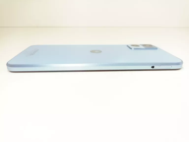 TELEFON MOTOROLA MOTO E22 4GB/64GB