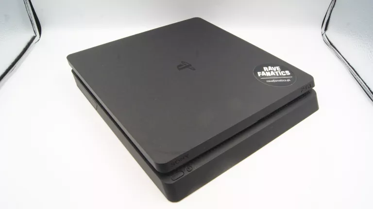 KONSOLA PLAYSTATION 4 SLIM 1TB +2 PADY