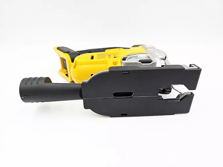 JAK NOWA WYRZYNARKA AKUMULATOROWA DEWALT DCS331