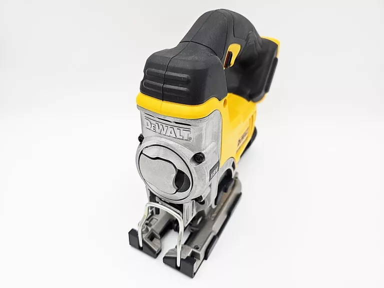 JAK NOWA WYRZYNARKA AKUMULATOROWA DEWALT DCS331