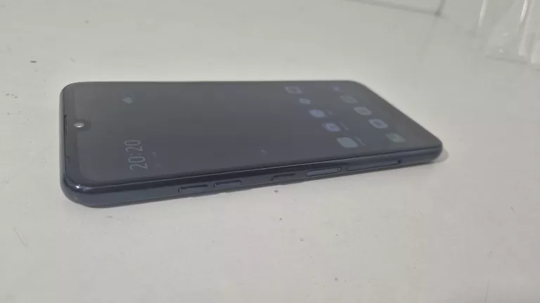 TELEFON LG Q60