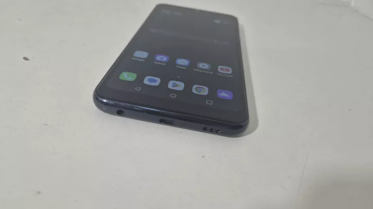 TELEFON LG Q60