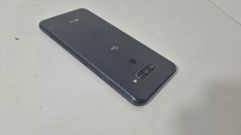 TELEFON LG Q60