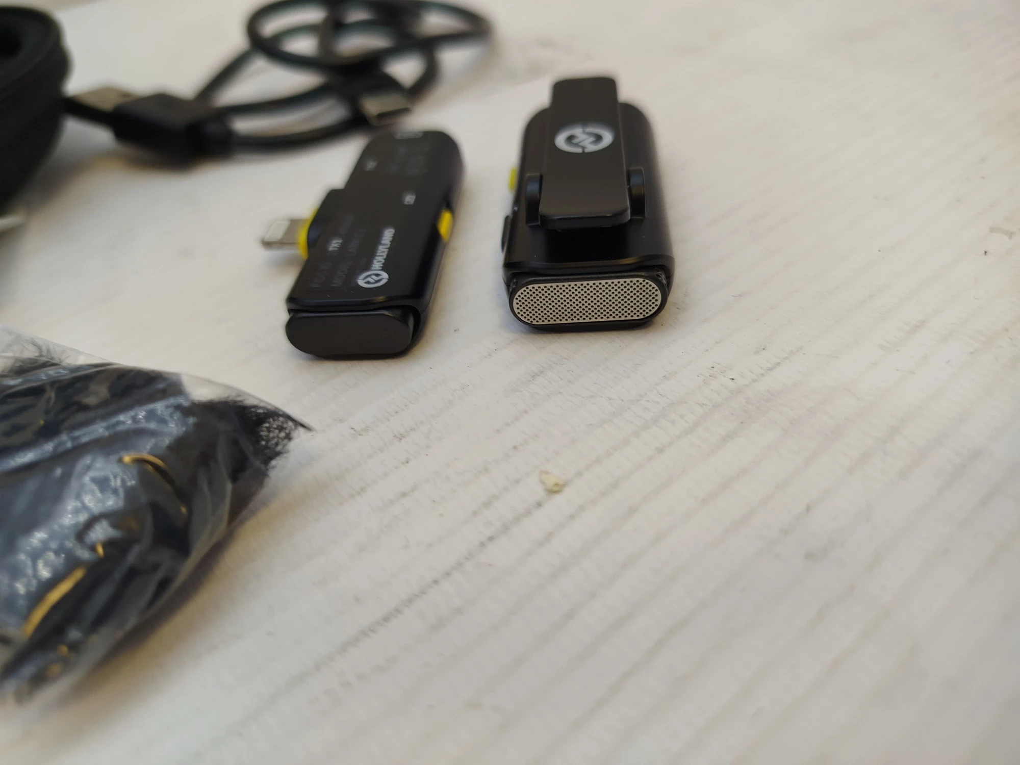 mikrofon-hollyland-lark-c1-etui-paragon-30082024-241206006-kod-producenta-0000