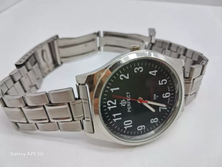 ZEGAREK PERFECT R52