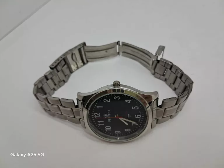 ZEGAREK PERFECT R52