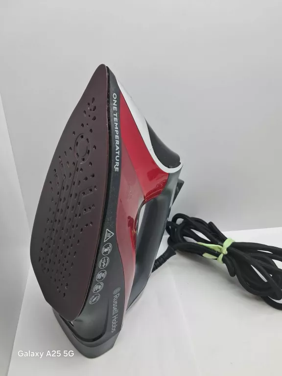 ŻELAZKO PAROWE RUSSELL HOBBS 25090-56