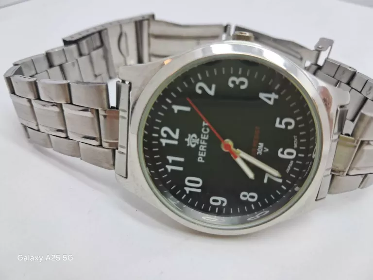 ZEGAREK PERFECT R52