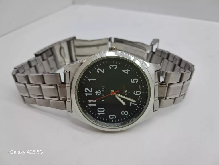 ZEGAREK PERFECT R52