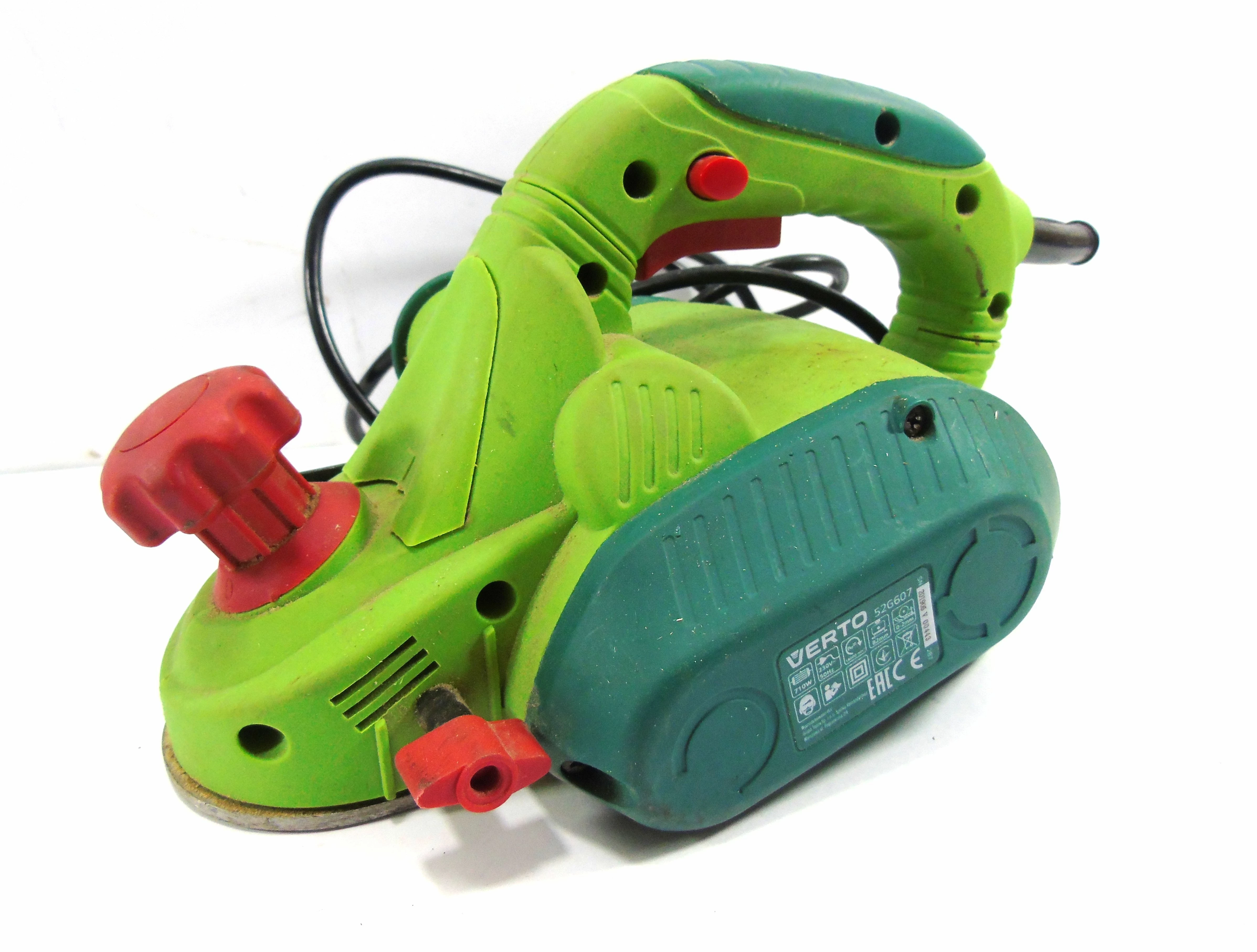 strug-hebel-elektryczny-710w-82mm-verto-52g607-kod-producenta-52g607