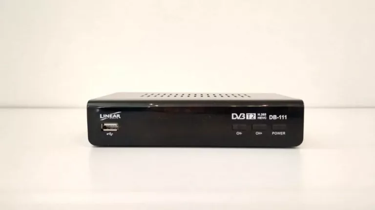 TUNER TV NAZIEMNEJ DVB T2 LINERA DB - 111 PILOT PUD