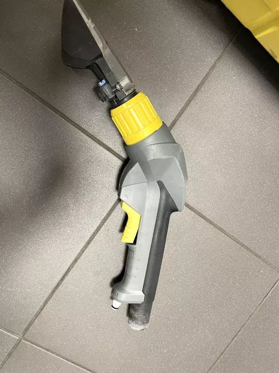 odkurzacz-pioracy-karcher-puzzi-100-opis-moc-125000