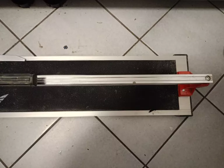 MASZYNKA DO CIĘCIA PŁYTEK DEDRA 700MM