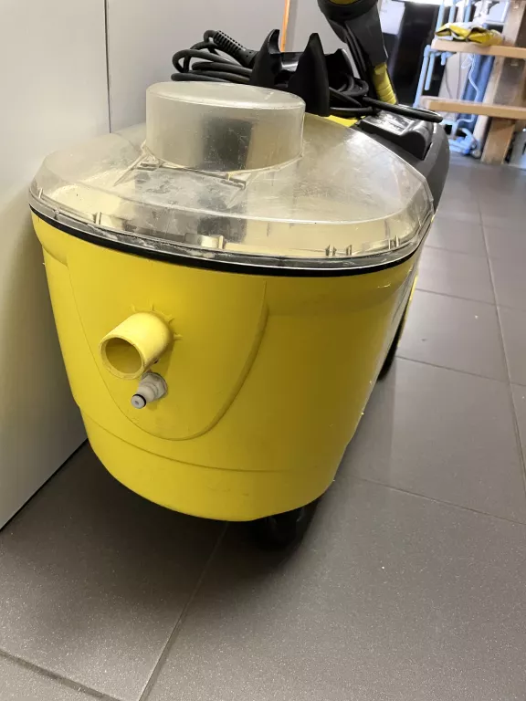 odkurzacz-pioracy-karcher-puzzi-100-opis-stan-11323-2