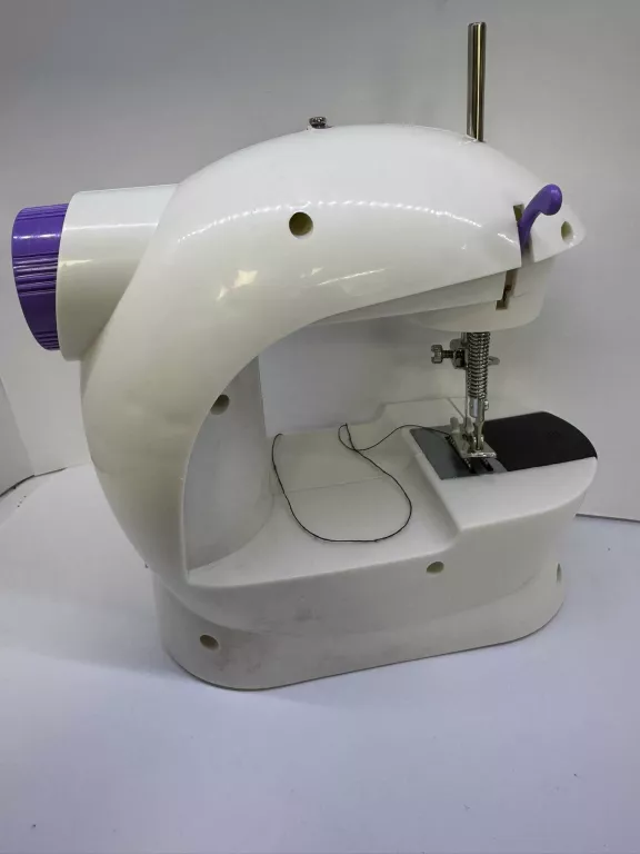 MASZYNA DO SZYCIA BLOW SM-31