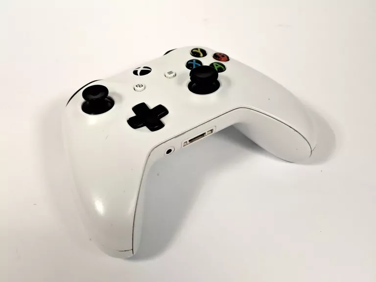 KONSOLA XBOX ONE S 500GB + FC25