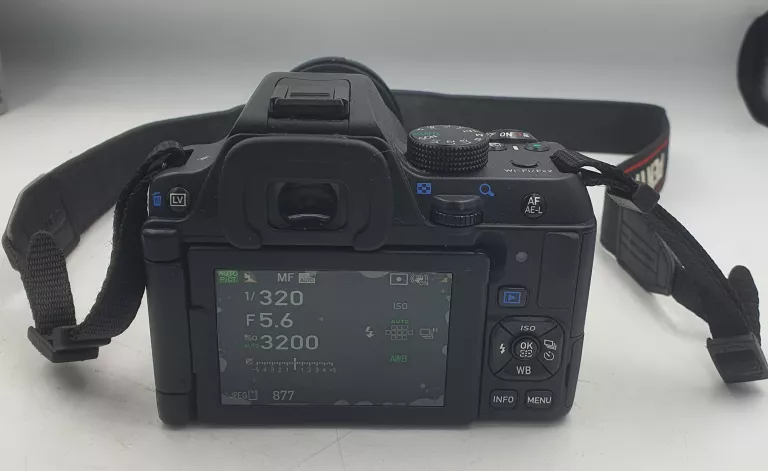 LUSTRZANKA PENTAX K-70