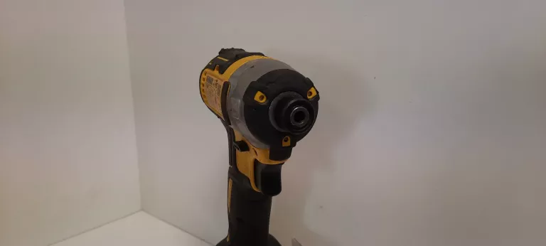 ZAKRETARAK DEWALT DCF 887 ŁADOWARKA