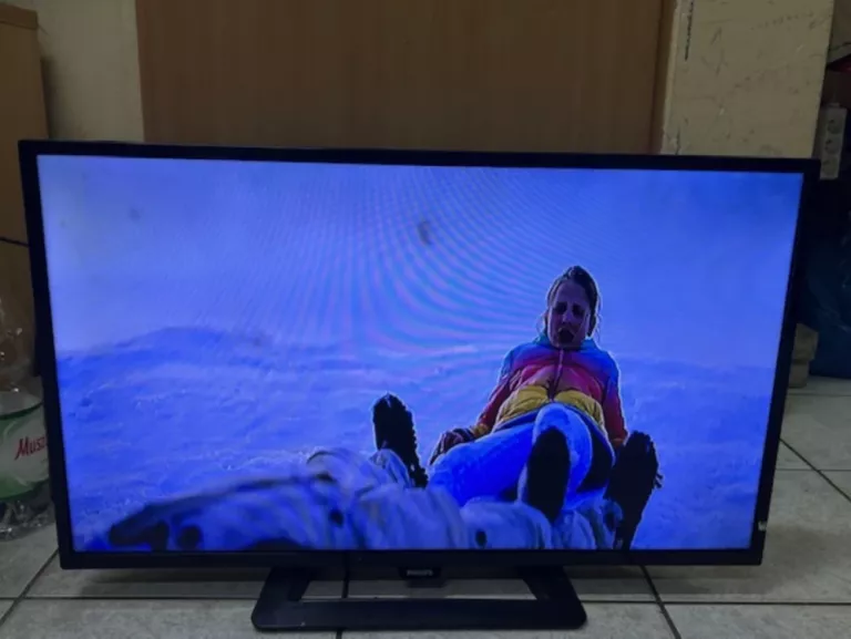 TELEWIZOR PHILIPS 32PHH4100/88 @OPIS