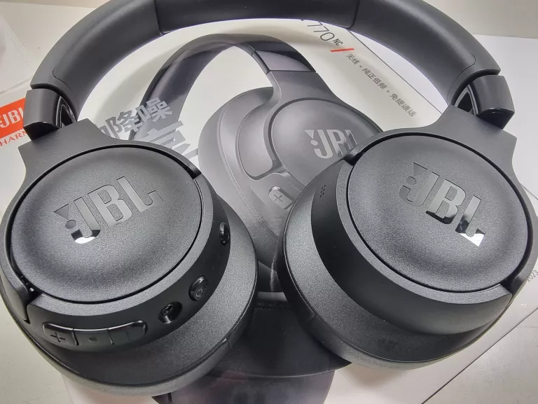 SŁUCHAWKI JBL TUNE 770 NC