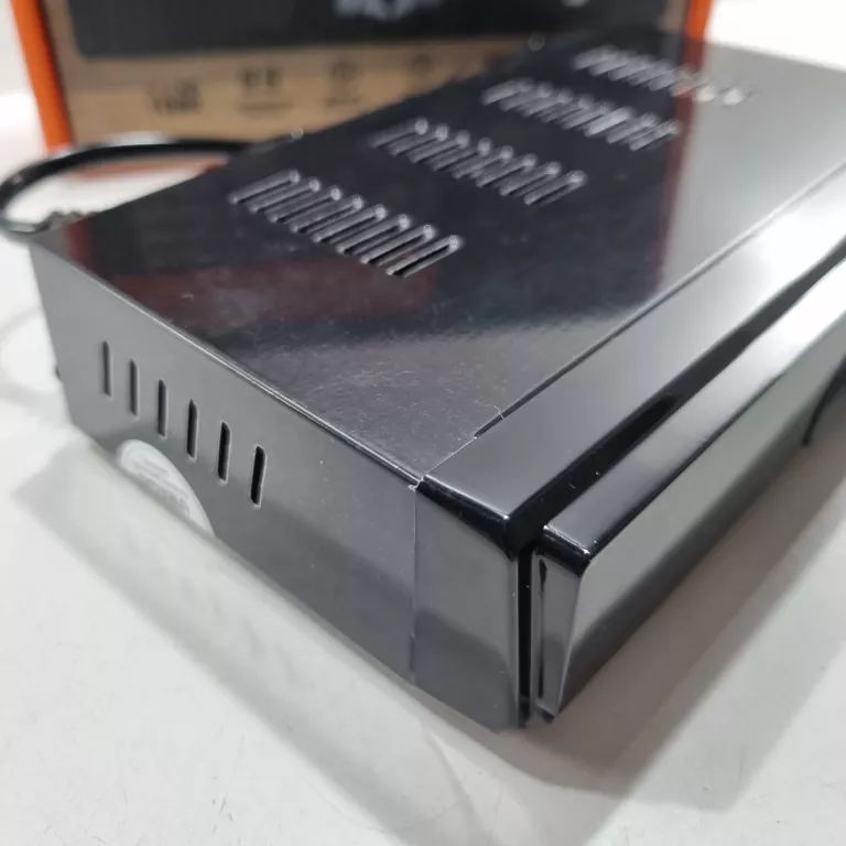 dekoder-manta-dvbt017-pilot-pudelk-jak-nowy-stan-11323-238058