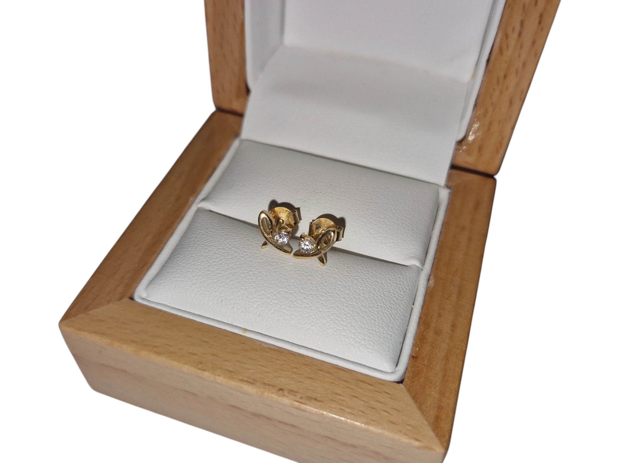 delikatne-zlote-kolczyki-kokardka-pr-585-stan-11323-2