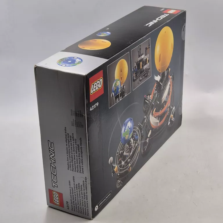 KLOCKI LEGO TECHNIC 42179 ZIEMIA I KSIĘŻYC NA ORBICIE
