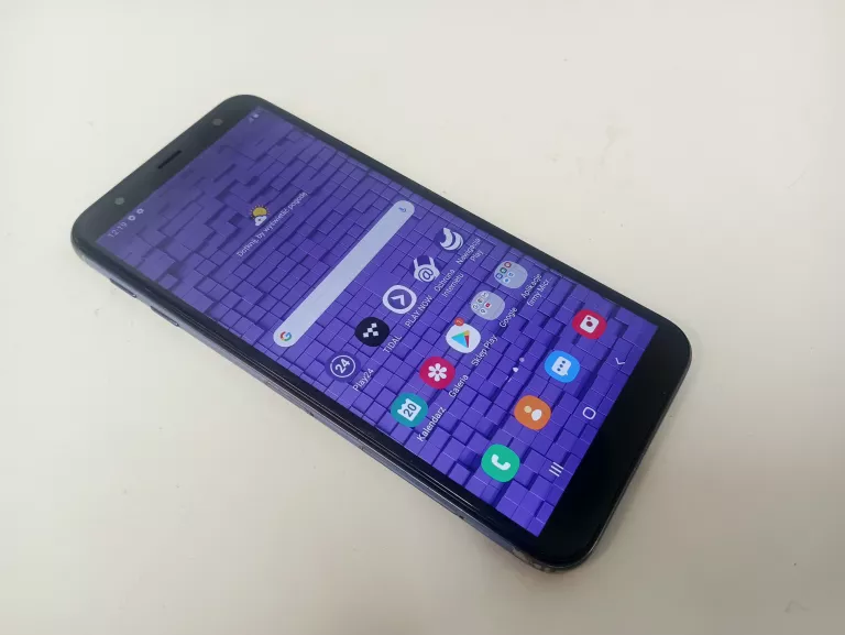 SMARTFON SAMSUNG GALAXY J6+ 3 GB / 32 GB