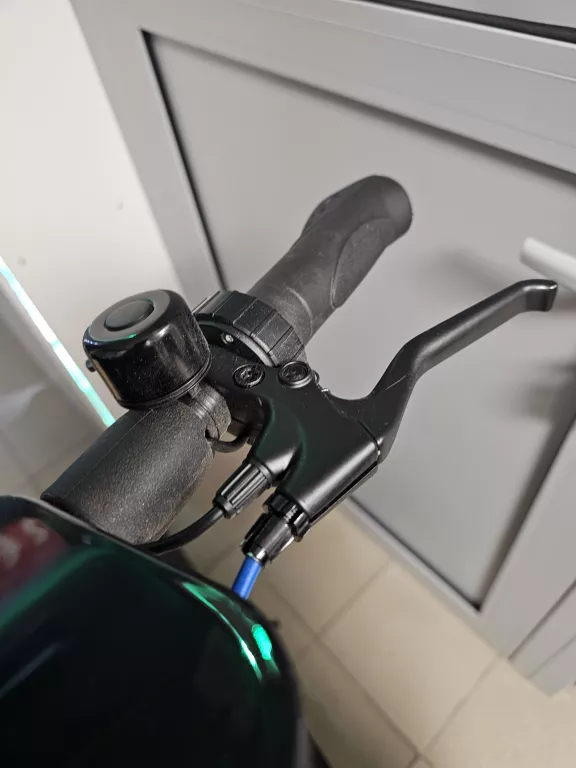 HULAJNOGA ELEKTRYCZNA ACER PREDATOR ADVANCE 60KM 500W AMORTYZACJA 10" CZAR