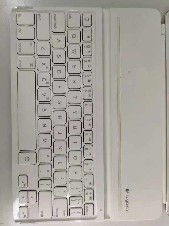 TABLET APPLE IPAD (5TH GEN) 9,7" 2 GB / 32 GB ZŁOTY + KLAWIATURA