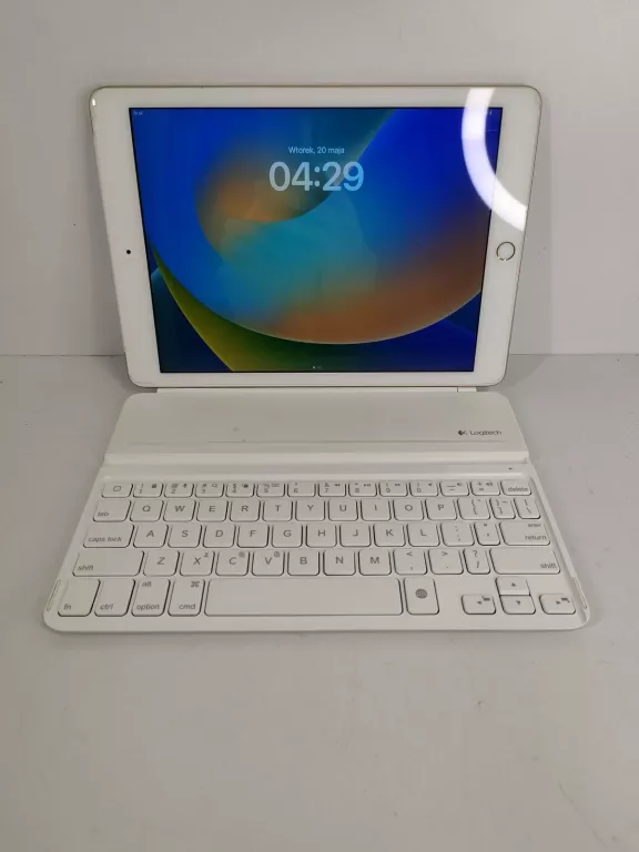 TABLET APPLE IPAD (5TH GEN) 9,7" 2 GB / 32 GB ZŁOTY + KLAWIATURA