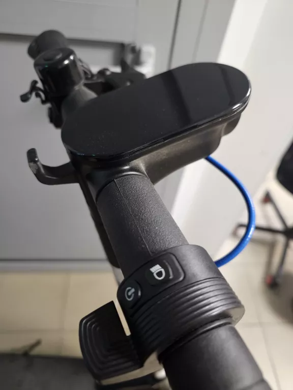 HULAJNOGA ELEKTRYCZNA ACER PREDATOR ADVANCE 60KM 500W AMORTYZACJA 10" CZAR