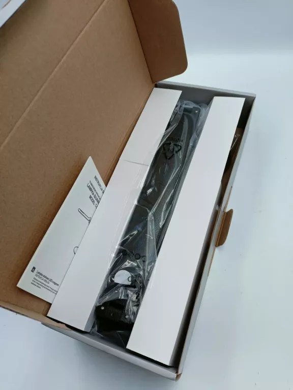 LAMPKA LED NA BIURKO 3W1
