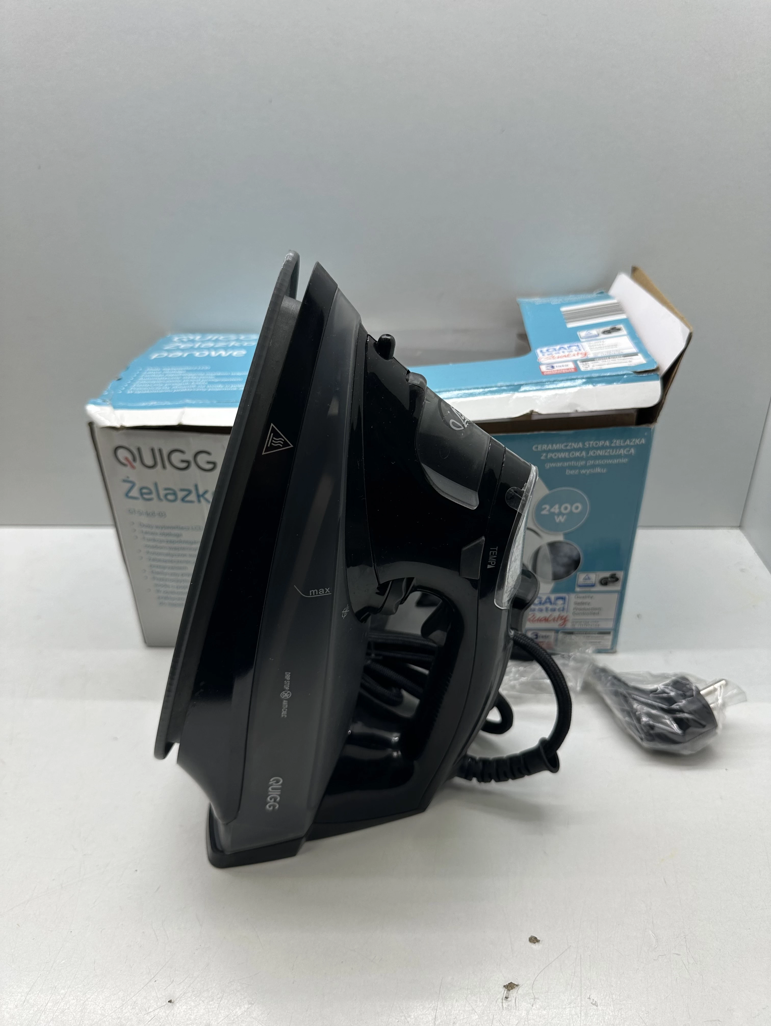 zelazko-parowe-quigg-2400w-ean-gtin-20080800589886