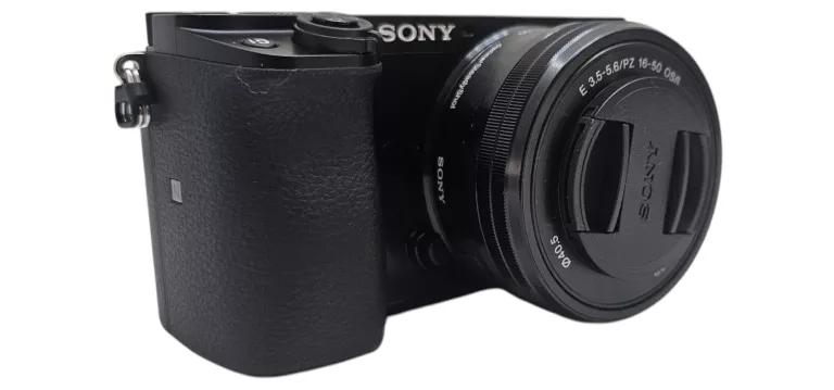 APARAT SONY ALPHA A6100 (ILCE-6100) + OBIEKTYW 16 - 50PZ MM CZARNY