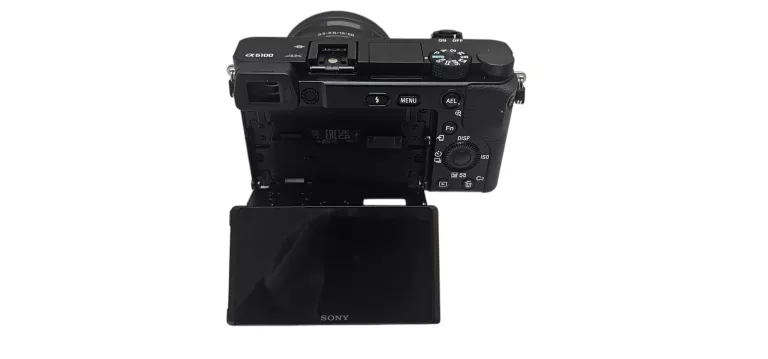 APARAT SONY ALPHA A6100 (ILCE-6100) + OBIEKTYW 16 - 50PZ MM CZARNY