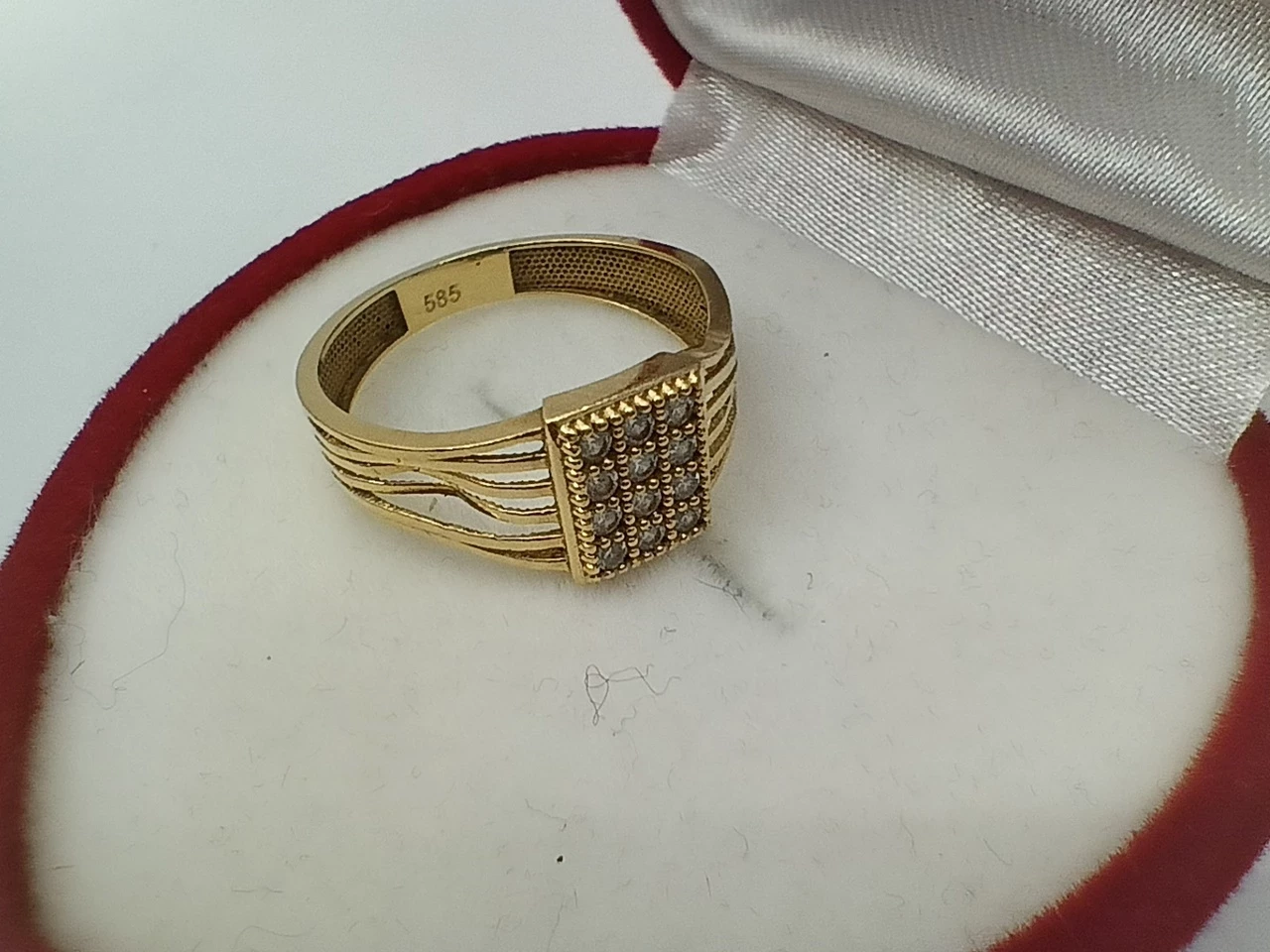 zloty-pierscionek-rozmiar-19-marka-226434-1704211