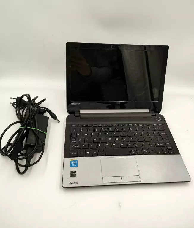 laptop-toshiba-nb10-okazja-rynek-4-chodziez