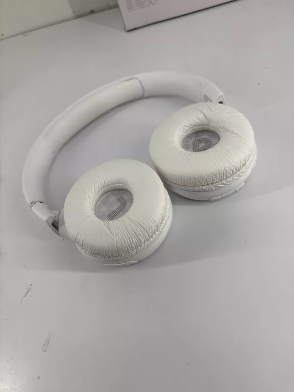 SŁUCHAWKI BEZPRZEWODOWE JBL TUNE 520 BT