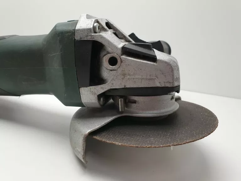 SZLIFIERKA KĄTOWA METABO 900W