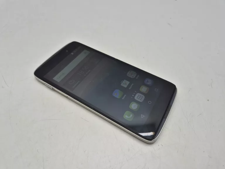 SMARTFON ALCATEL ONE TOUCH IDOL 3 5.5 2 GB / 16 GB 4G (LTE)