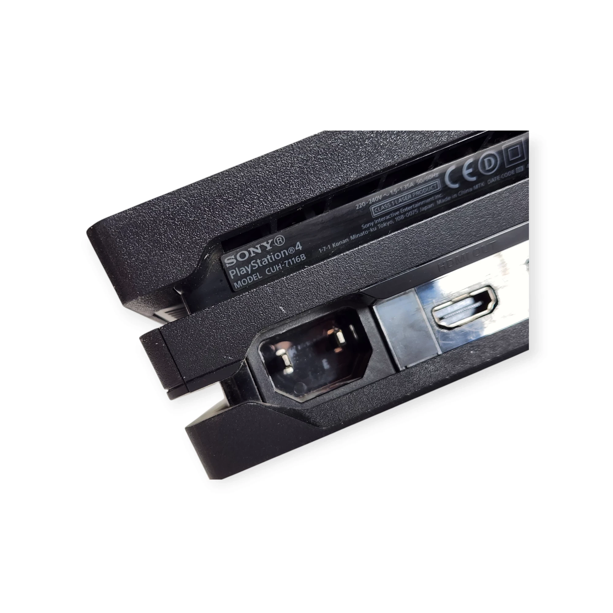 konsola-playstation-4-pro-1tb-liczba-kontrolerow-w-zestawie-205994-225550