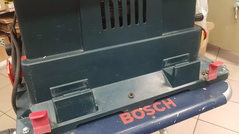 PILARKA STOŁOWA 2100W GTS 10 XC BOSCH ZE STOŁEM GTA 60W