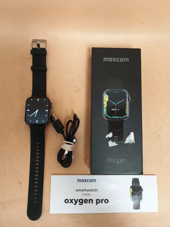SMARTWATCH MAXCOM FW26