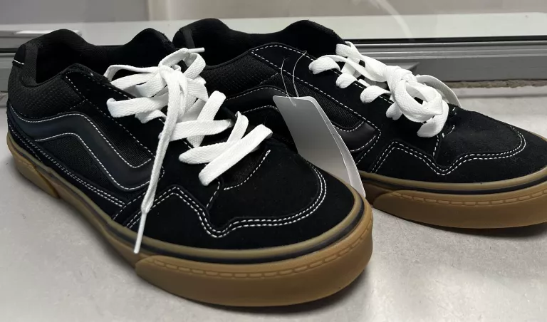 VN0A5JM2B9M11 VANS 43