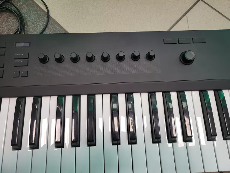 NATIVE INSTRUMENTS KOMPLETE KONTROL A49